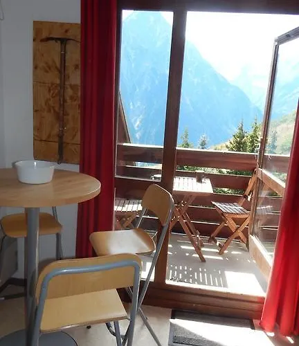 Studio Ski Apartment Ле дез Альп